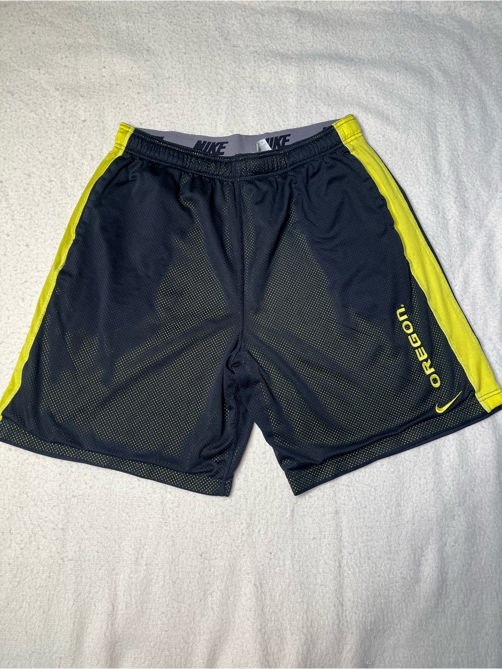 Vintage NCAA Oregon Ducks Black Basketball Shorts Mens Large Y2K 00s 90s Vtg